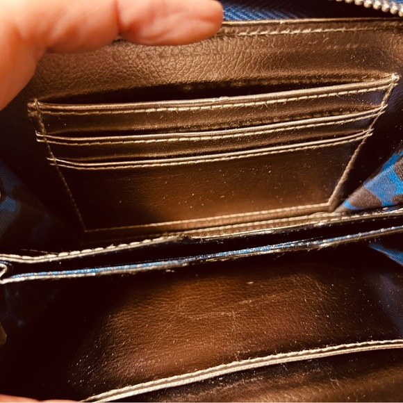 Stella & Dot Cobalt blue “Call Me” wristlet, excellent used condition. - Picture 3 of 3